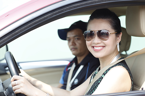 5 nguyên tắc lái xe phụ nữ cần nhớ