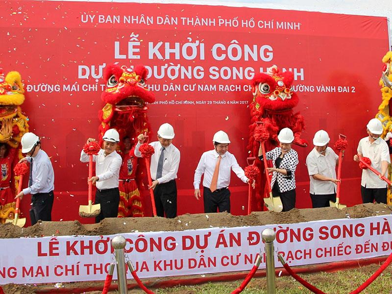 Quang cảnh lễ khởi công. (Ảnh: Trần Xuân Tình/Vietnam+)