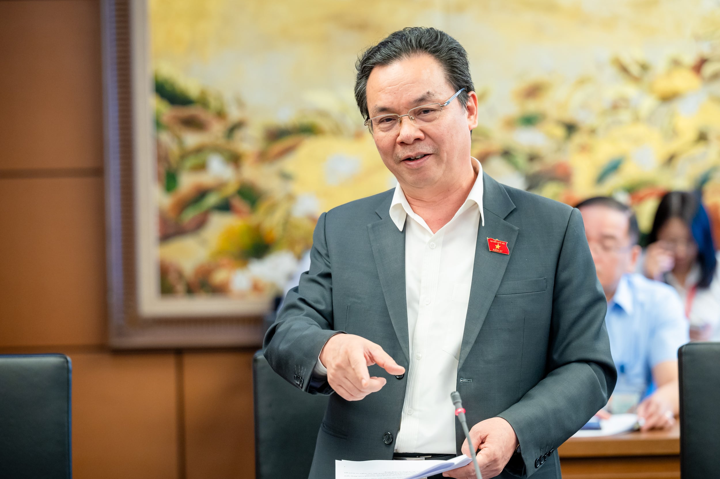 Đại biểu Hoàng Văn Cường (Hà Nội)