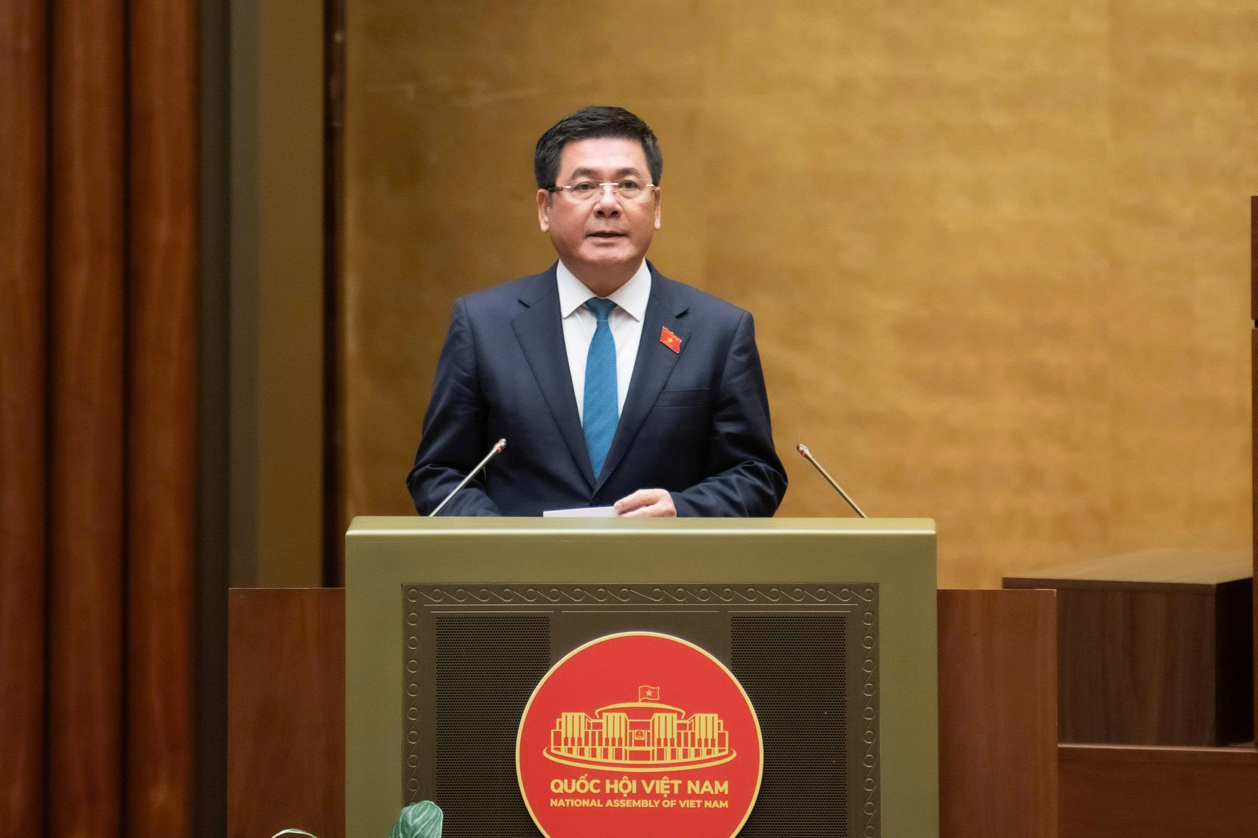 Bộ trưởng Bộ Công Thương Nguyễn Hồng Diên