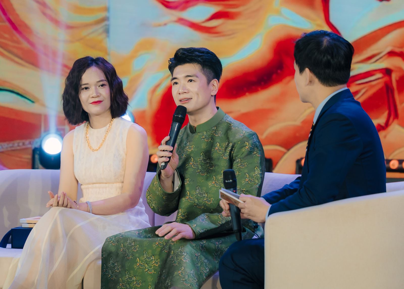 Ph&oacute; Chủ tịch SHB Đỗ Quang Vinh chia sẻ chiến lược &ldquo;5 First&rdquo;.