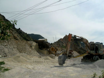 Thanh Hóa thu hồi hàng chục giấy phép khai thác mỏ