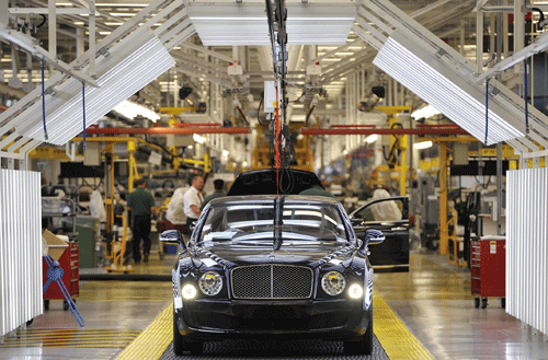 Cận cảnh dây chuyền sản xuất Bentley Mulsanne