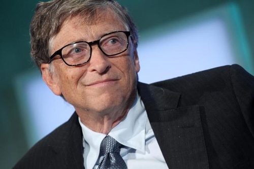Bill Gates giàu nhất thế giới với 72,9 tỷ USD