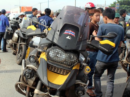 Dàn xe mô tô “khủng” biển số Thái Lan vi phạm luật giao thông bị bắt giữ