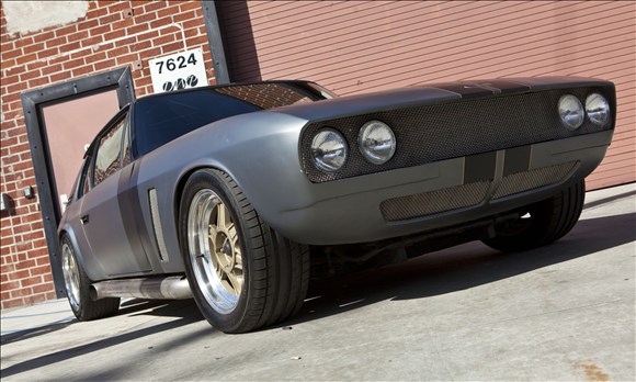 Danh sách 10 mẫu xe ấn tượng nhất trong loạt phim Fast and Furious 8