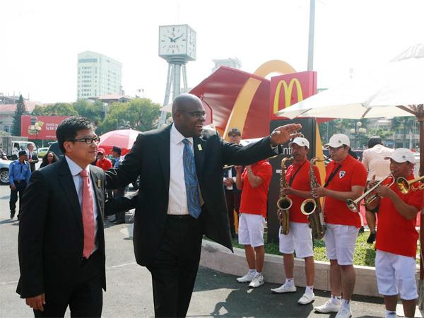 McDonald’s tự hào mở cửa hàng 10.000 ở Việt Nam