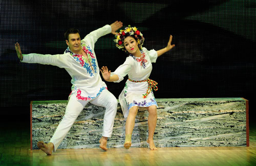 Chung kết Bước nhảy Hoàn vũ 2014: 3 thí sinh nữ đọ tài