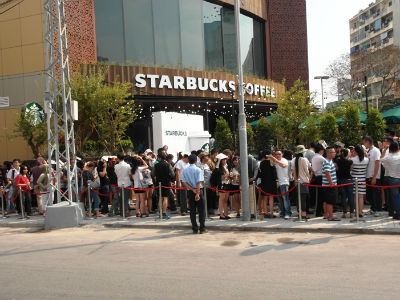 Starbucks không dễ hạ gục cà phê Việt như toan tính