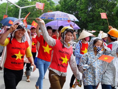 Thanh Hóa: Công nhân, người dân diễu hành phản đối Trung Quốc trong trật tự