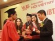 Anh Văn Hội Việt Mỹ cấp bằng tốt nghiệp cho học viên