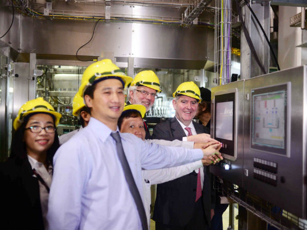 Coca-Cola khánh thành 4 dây chuyền sản xuất mới tại Việt Nam
