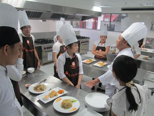 Khai giảng khóa học “Kỹ thuật chế biến món ăn Việt” tại Đà Nẵng
