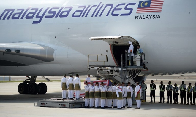  mặc niệm các nạn nhân xấu số vụ MH17