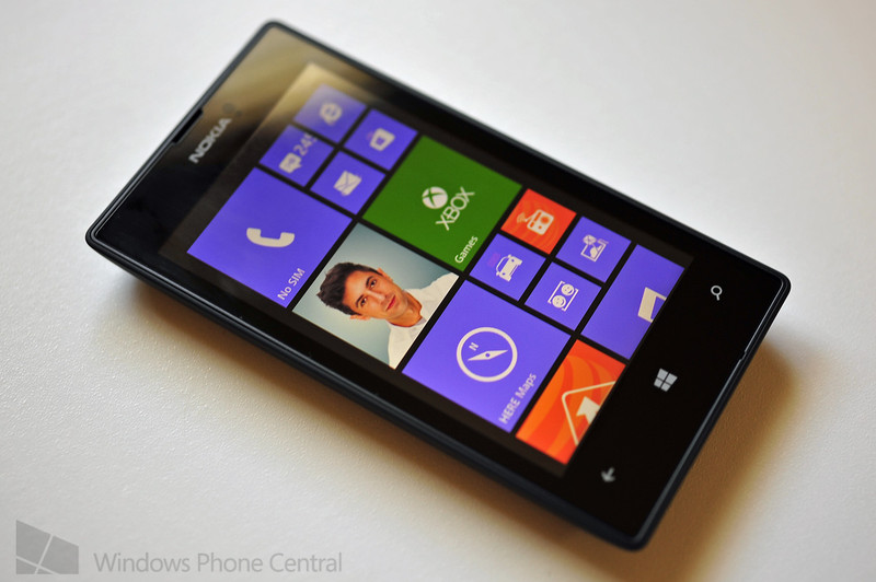 Lumia 520 lên kệ, giá chỉ 600 ngàn đồng