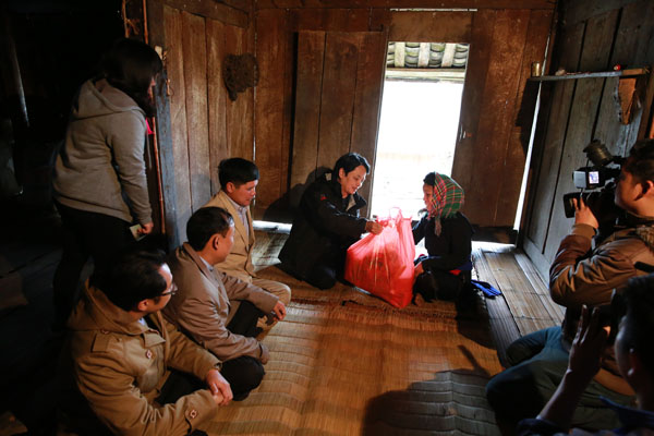 LienVietPostBank tổ chức đón Tết cho huyện nghèo Xín Mần. Ảnh 2