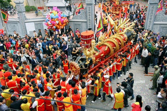 Tưng bừng lễ hội rước Pháo làng Đồng Kỵ