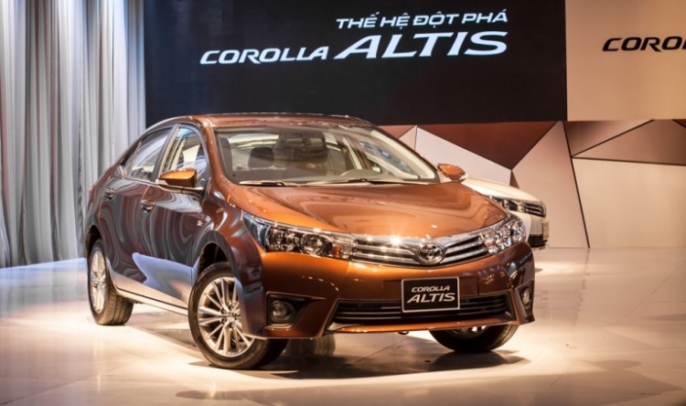 Toyota Việt Nam tăng giá ồ ạt nhiều mẫu xe
