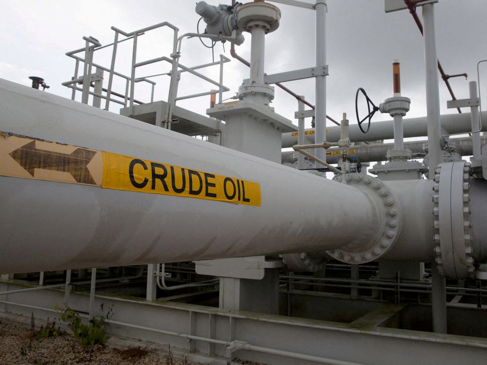 Một đường ống dẫn dầu thô tại Kho Dự trữ dầu Chiến lược ở Freeport, Texas. Ảnh: Reuters