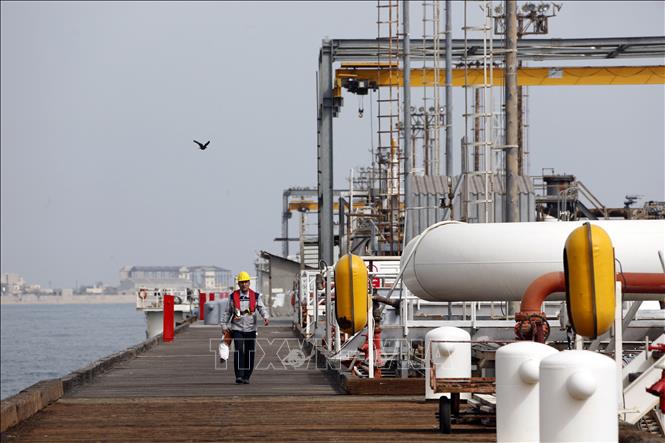 Một cơ sở khai thác dầu của Iran ở đảo Khark, ngoài khơi vùng Vịnh. Ảnh minh họa: AFP/TTXVN