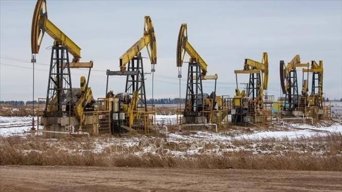 Hệ thống bơm tại mỏ dầu Rosneft, Nga. Ảnh: Getty Images/TTXVN