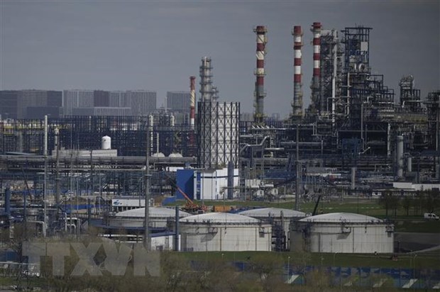 Một nhà máy lọc dầu ở ngoại ô Moskva, Nga. (Ảnh: AFP/TTXVN)