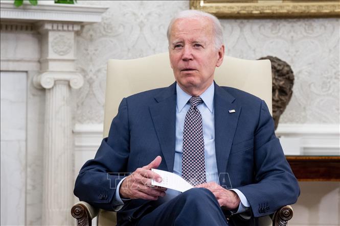 Tổng thống Mỹ Joe Biden phát biểu trong một cuộc đàm phán về trần nợ công với Chủ tịch Hạ viện Kevin McCarthy, tại Washington DC., ngày 22/5/2023. Ảnh: AFP/TTXVN