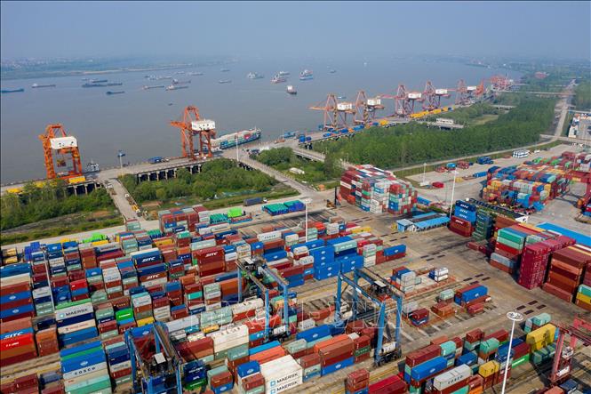 Cảng hàng hóa ở Hồ Bắc, Trung Quốc. Ảnh minh họa: AFP/TTXVN