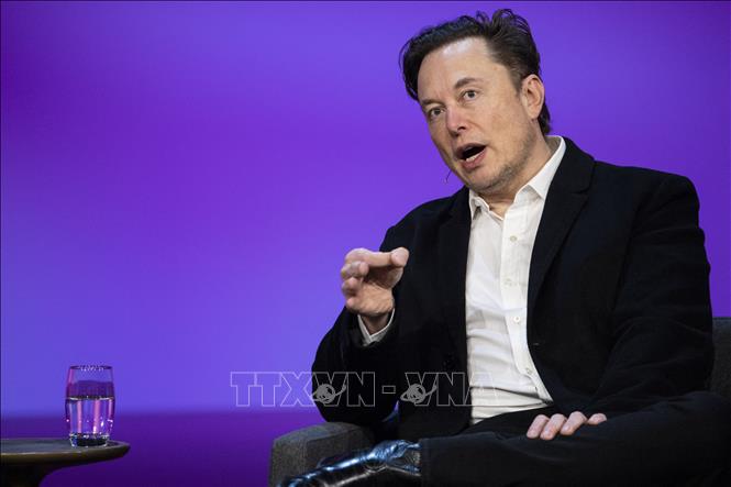 Chú thích ảnh Tỷ phú Elon Musk tại một buổi phỏng vấn ở Vancouver, Canada. Ảnh: AFP/TTXVN
