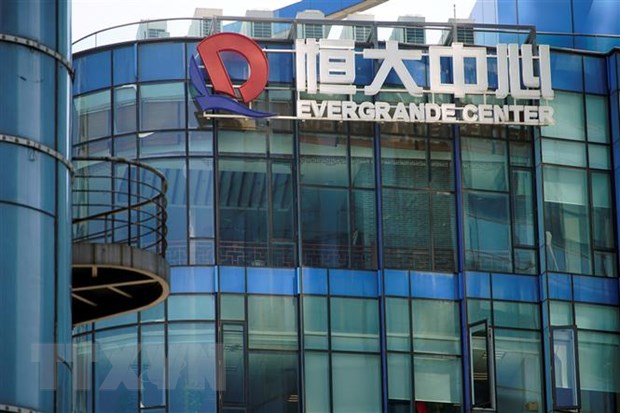 Biểu tượng của Tập đoàn bất động sản Evergrande tại Thượng Hải, Trung Quốc. (Ảnh: Reuters/TTXVN)