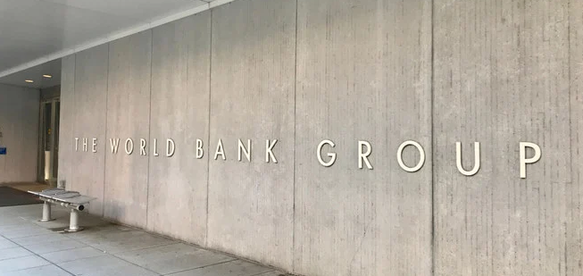 Biểu tượng của ngân hàng Thế giới (WB). Ảnh: Reuters