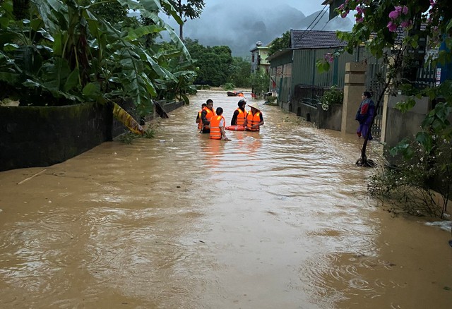 mưa lũ gây ngập sâu ở huyện Quỳ Châu, tỉnh Nghệ An