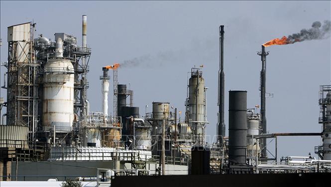 Một cơ sở lọc dầu của Mỹ ở Vịnh Galveston, bang Texas. Ảnh: AFP/TTXVN