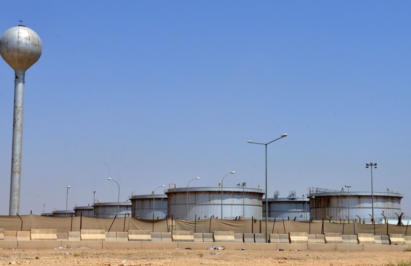 Cơ sở khai thác dầu của Công ty dầu Aramco ở Riyadh, Saudi Arabia. (Ảnh: AFP/TTXVN) Zalo Facebook Twitter Bản in Copy link
