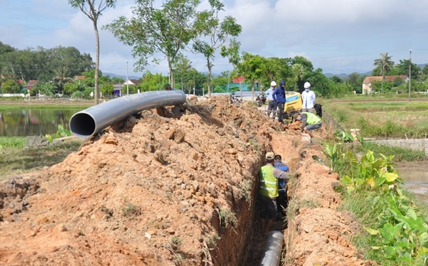 Chuyển mục đích sử dụng đất để xây dựng hệ thống cấp nước liên huyện vùng U Minh Thượng. (Ảnh minh họa)
