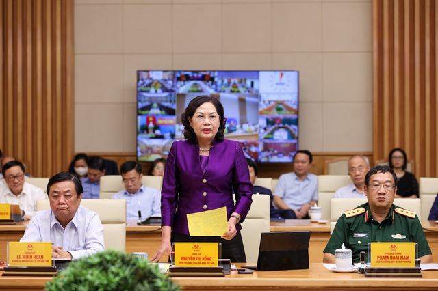 Thống đốc NHNN Nguyễn Thị Hồng cho biết cảm nhận áp lực từ nhiều phía. (Ảnh: Nhật Bắc)