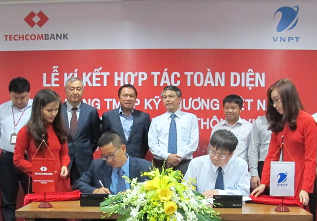 Lễ ký thỏa thuận hợp tác toàn diện giữa Techcombank và VNPT