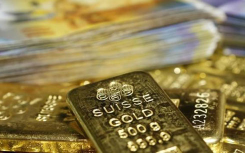 Nhiều ngân hàng lớn bị tố thao túng giá kim loại quý,  bao gồm vàng, bạc, bạch kim và palladium. Ảnh: Reuters
