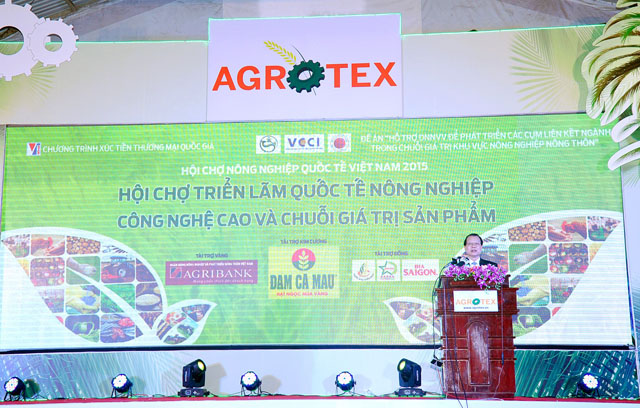 Phó Thủ tướng Vũ Văn Ninh phát biểu khai mạc tại Hội chợ Agrotex 2015