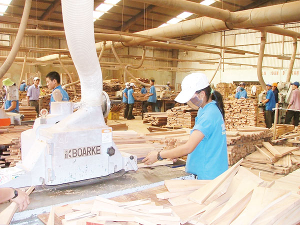  Việt Nam là một trong những nước XK đồ gỗ uy tín trên thế giới. Ảnh: S.T