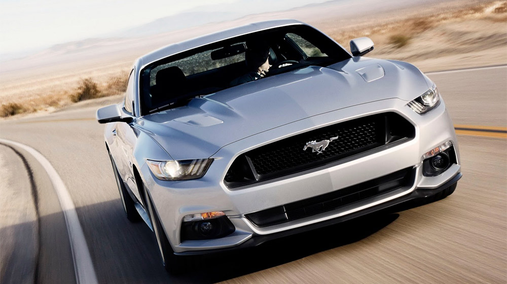 Ford Mustang là mẫu xe cơ bắp bán chạy nhất tại Mỹ năm 2015.
