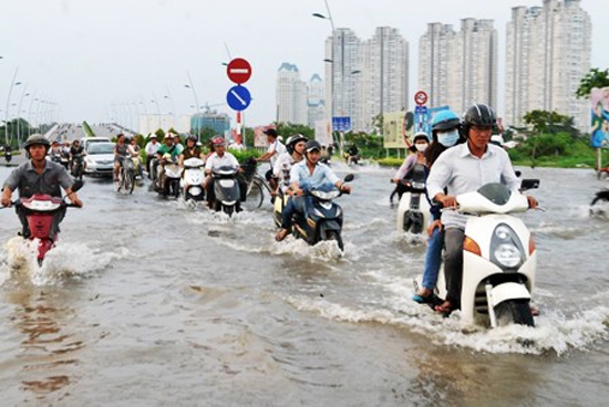 Ngập lụt do triều cường tại TP Hồ Chí Minh. Ảnh: Ban Tuyên giáo Trung ương