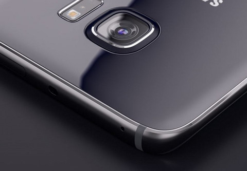  Camera của Galaxy S7: 12 MP, f/1.7, tiêu cự 26mm, lấy nét pha tự động, OIS, LED flash