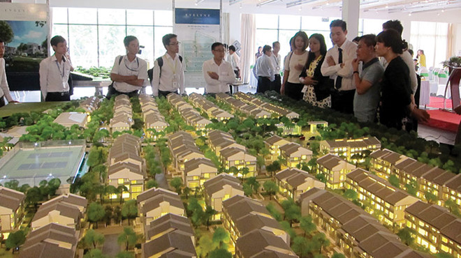 Hàng loạt Dự án đất nền, biệt thự vùng ven Hà Nội được giới thiệu ra thị trường trong thời gian vừa qua. Ảnh: Trọng Tuyến