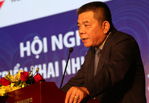  Chủ tịch Trần Bắc Hà cho rằng không nên bới móc khó khăn của Hoàng Anh Gia Lai mà cần tìm biện pháp bình ổn
