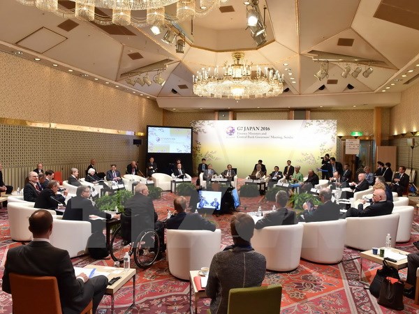 Các đại biểu thảo luận tại Hội nghị các Bộ trưởng tài chính và Thống đốc ngân hàng trung ương của Nhóm G7 ở thành phố Sendai, Nhật Bản ngày 20/5. Nguồn: AFP/TTXVN