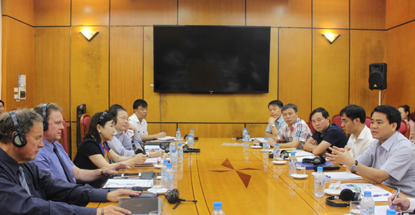 Chủ tịch UBND TP Hà Nội nguyễn Đức Chung cùng nhóm chuyên gia CHLB Đức bàn về xử lý môi trường