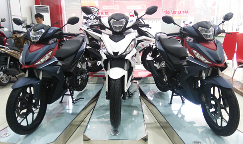  Giá Honda Winner không còn chênh lệch nhiều giữa các Head và sát với mức đề xuất của hãng