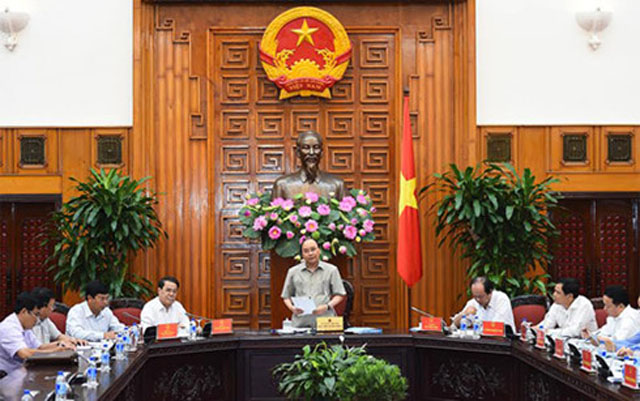 Thủ tướng Nguyễn Xuân Phúc phát biểu chỉ đạo tại buổi làm việc với cán bộ chủ chốt của tỉnh Cà Mau. 