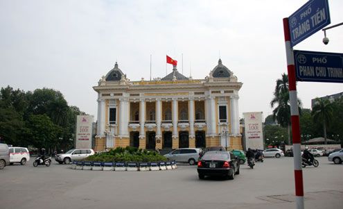 Quảng trường Cách mạng Tháng Tám tại Hà Nội